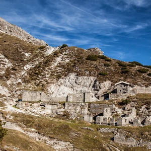 Foto 2 di Sentiero da Sella Somdogna - Ric. Alpini BTG Gemona – Jof di Miezegnot