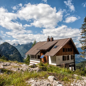 foto di Rifugio Luigi Pellarini - Tarvisio