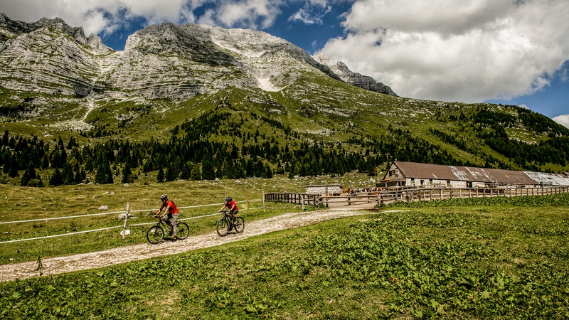 Mountainbikeausflüge mit Begleiter – Cave del Predil