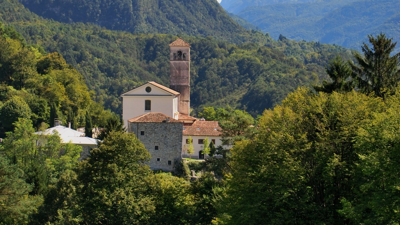 Die Abteianlage von Moggio Udinese