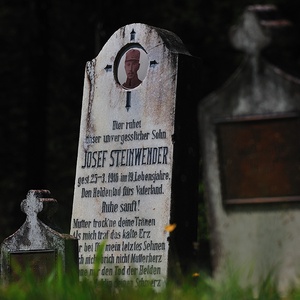 foto di Österreichisch-ungarischer Heldenfriedhof von Valbruna 